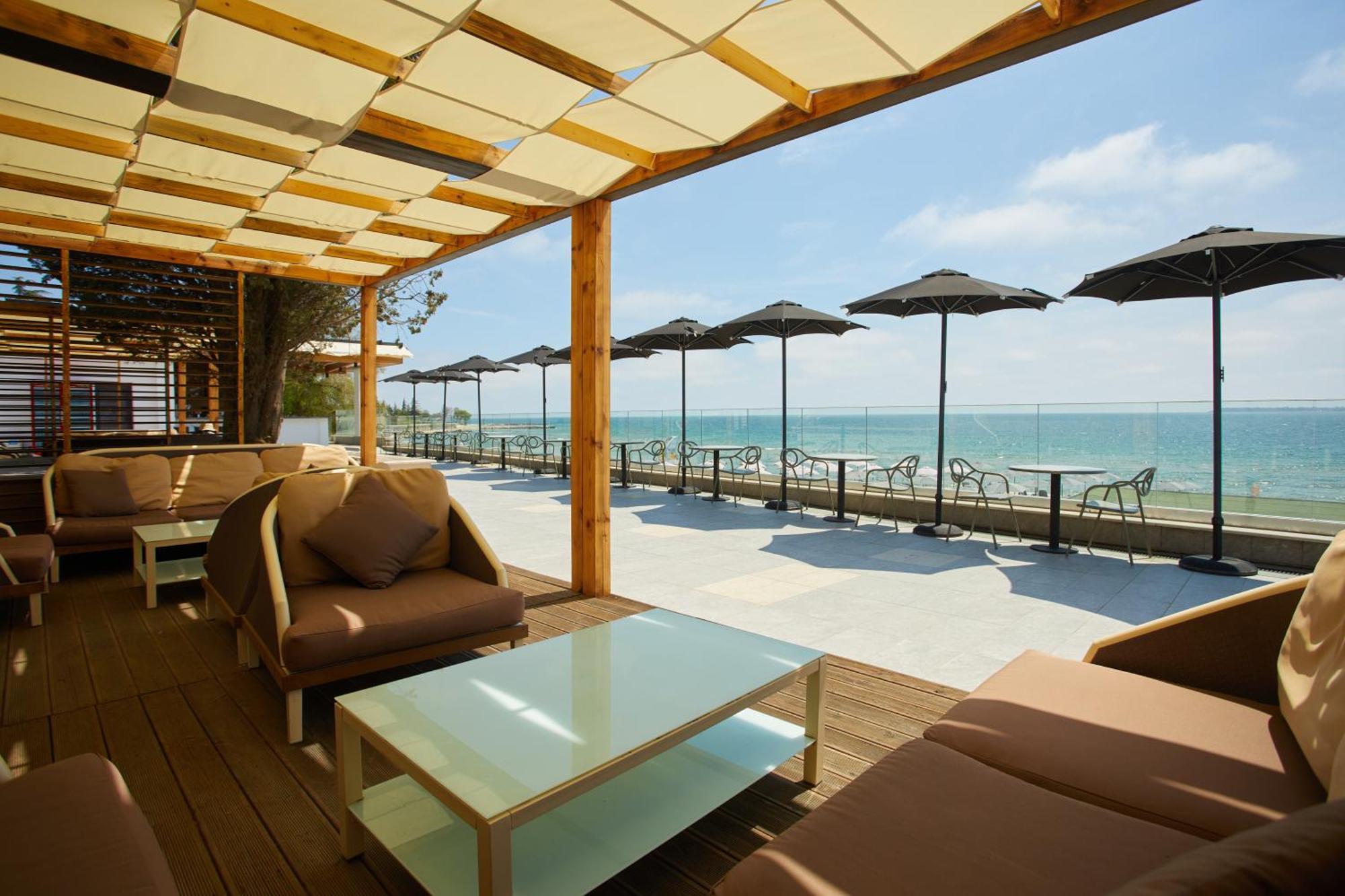 Secrets Sunny Beach Resort & Spa (Adults Only) Exterior photo The beach at the hotel
