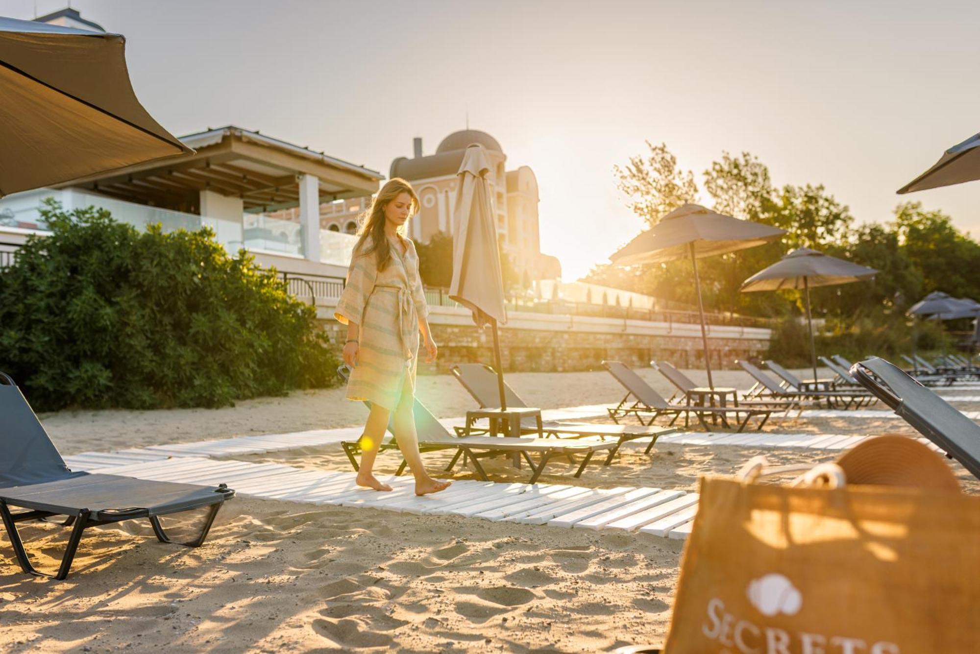 Secrets Sunny Beach Resort & Spa (Adults Only) Exterior photo Beach at the resort